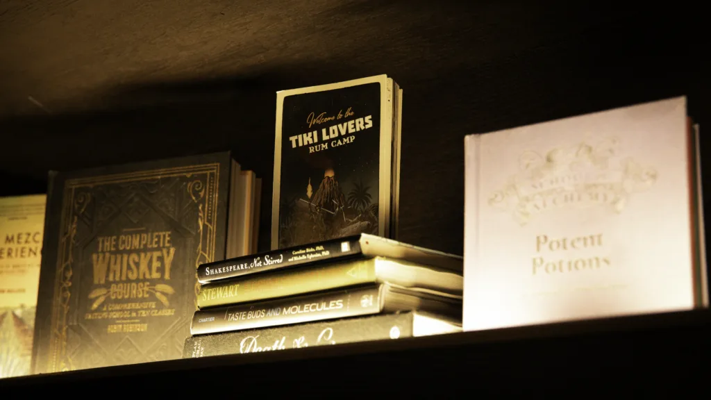 Bar Shelf Book_v2 - Hor