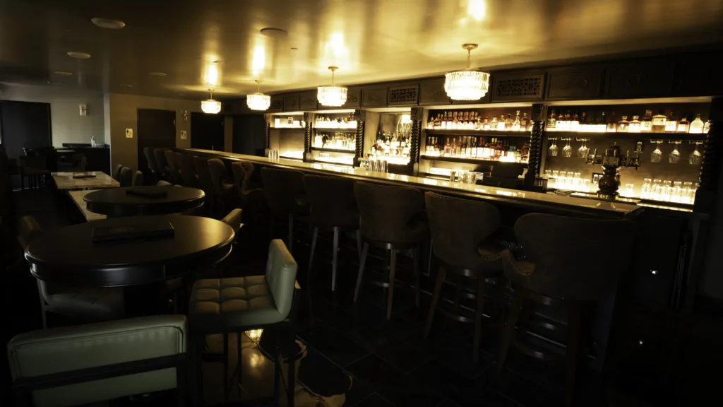 Lounge Bar_1 - Ver