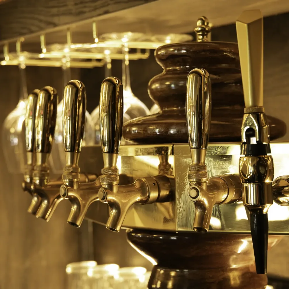 Beer Tap CU - Hor